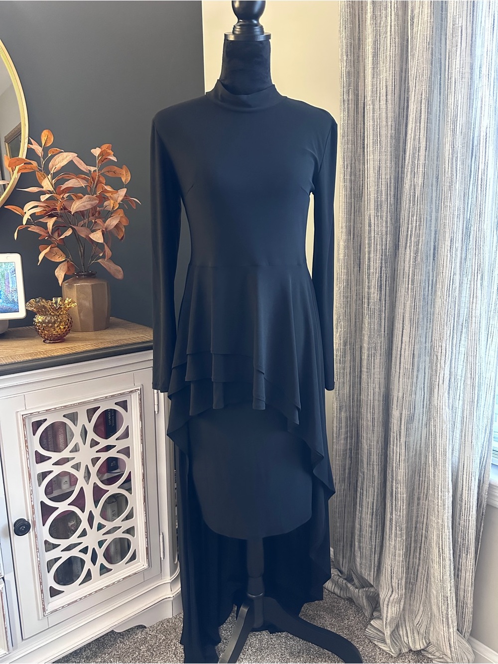 Black High-Low Tiered Long Sleeve Dress